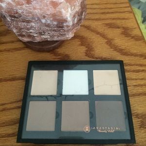 Anastasia Beverly Hills cream contour palette